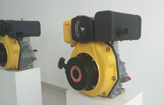 337cc Khả năng vận hành Động cơ diesel nhỏ nhẹ, động cơ làm mát bằng không khí
